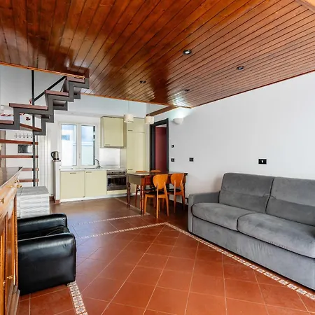 By Interhome بيت للعطل